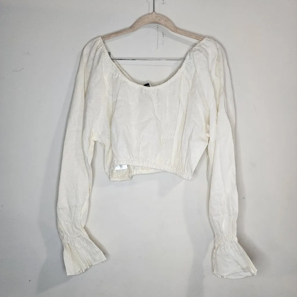 NEW WeWoreWhat Off The Shoulder Linen Blend Cropped Women Medium Blouse‎ - Image 3