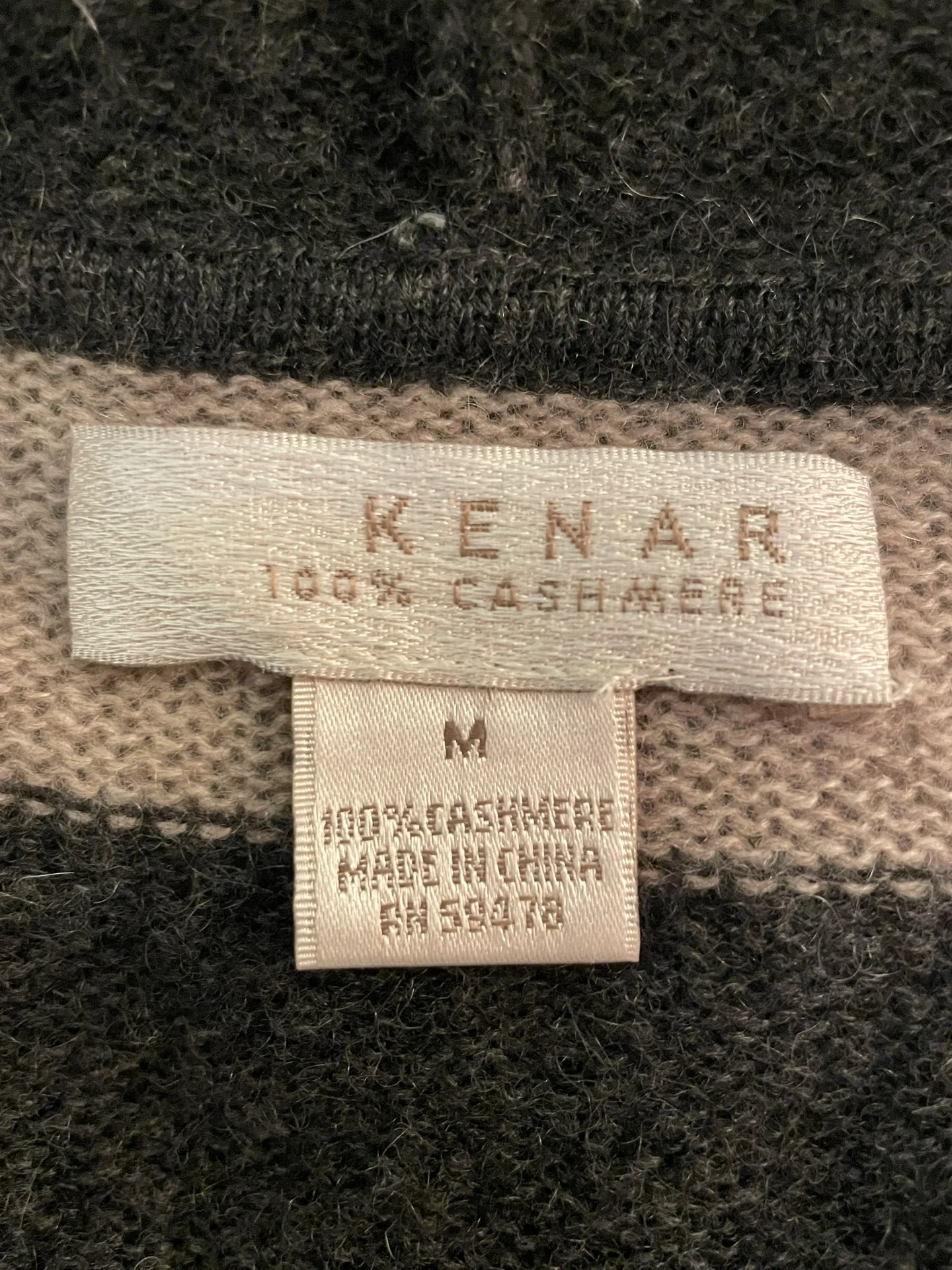 Kenar Vintage  Cashmere Sweater - Image 4