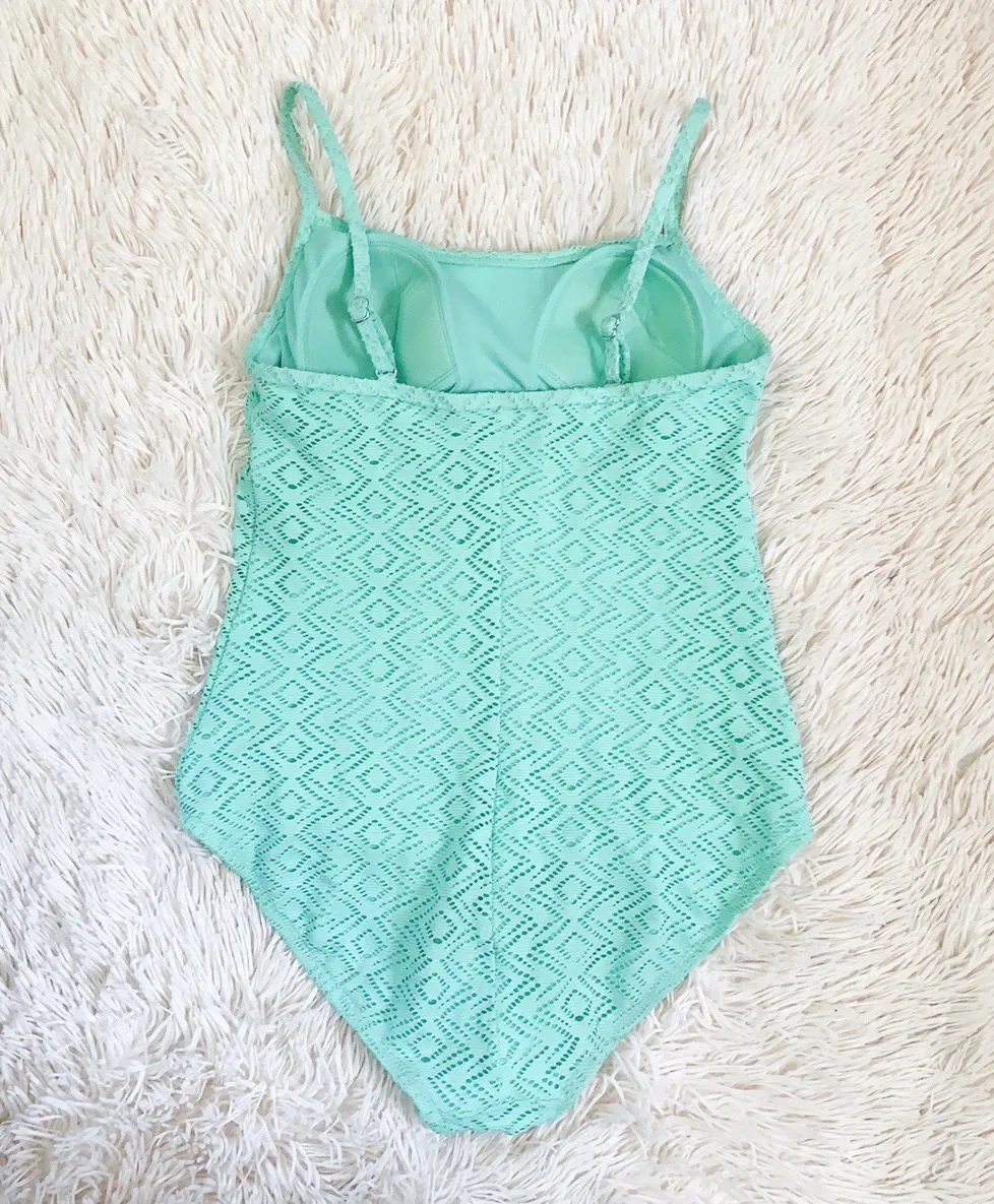 Mint Colored One Piece Swimsuit Green Size 6 - Image 2