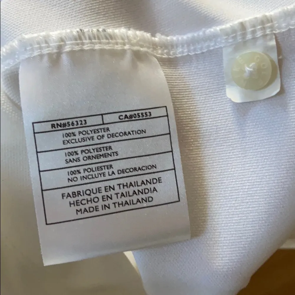 Like New Women’s Nike Golf Dry Fit White Golf Or Tennis Polo Size Medium. - Image 5