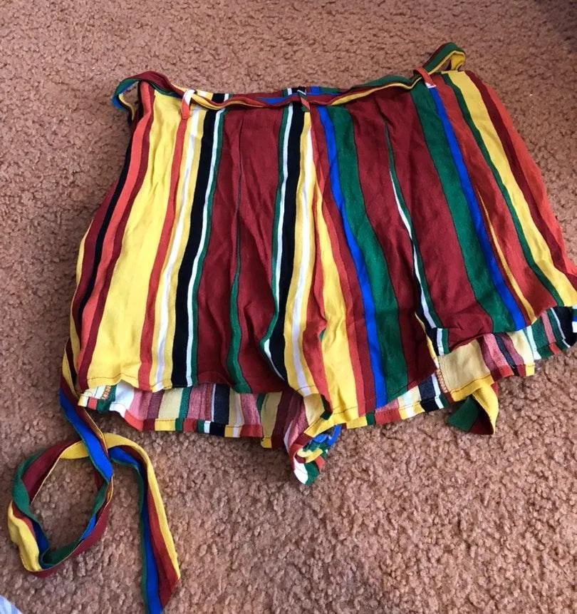 Forever 21 flowy shorts - Image 3