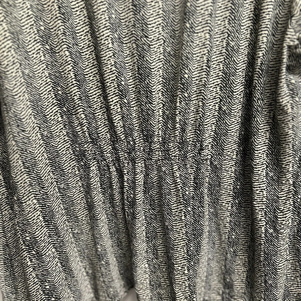 Valerie Bertinelli  Black and Beige Abstract Stripe Patterned Tunic Blouse - Image 4