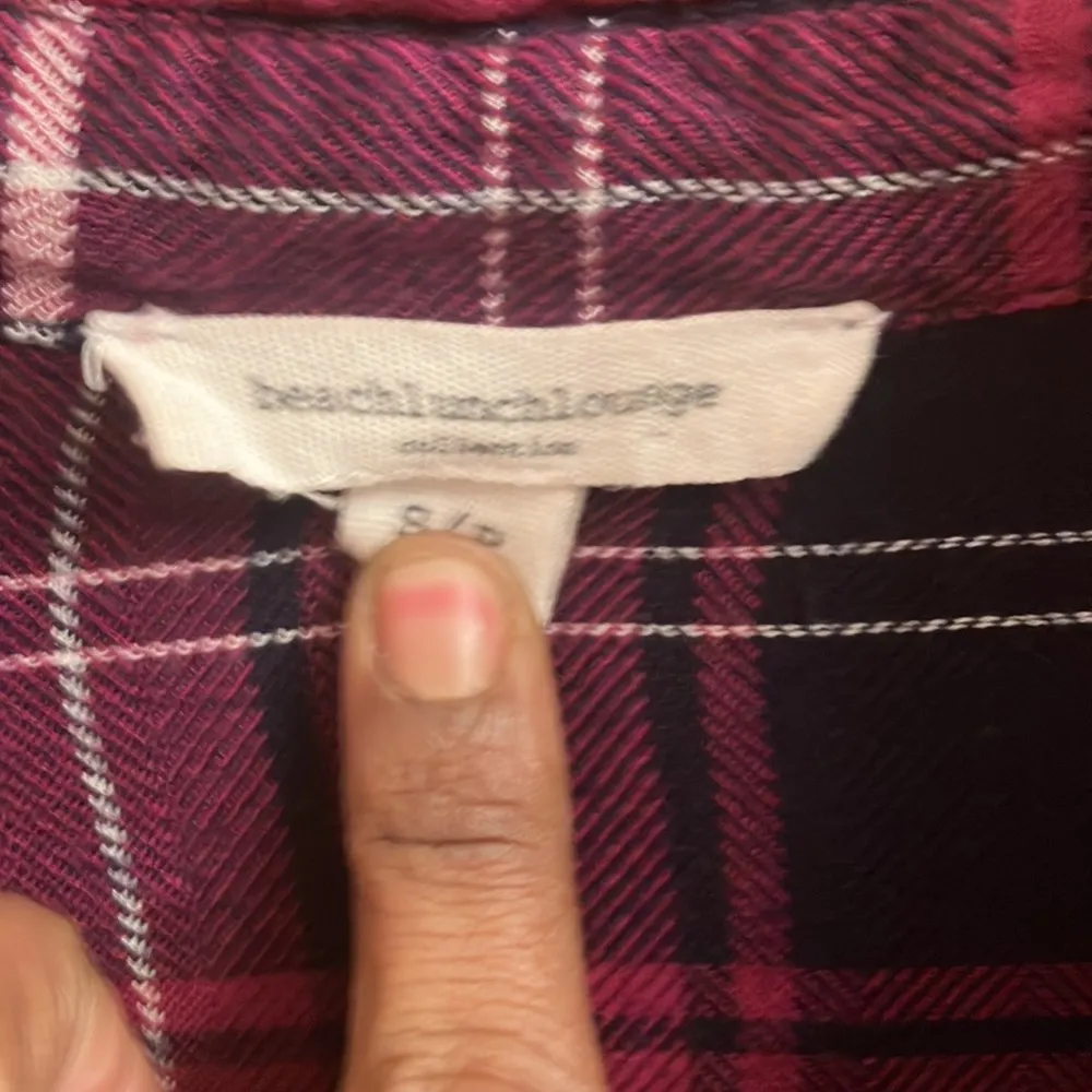 Beach lunch lounge plaid flannel long sleeve shirt woman’s size small - Image 2