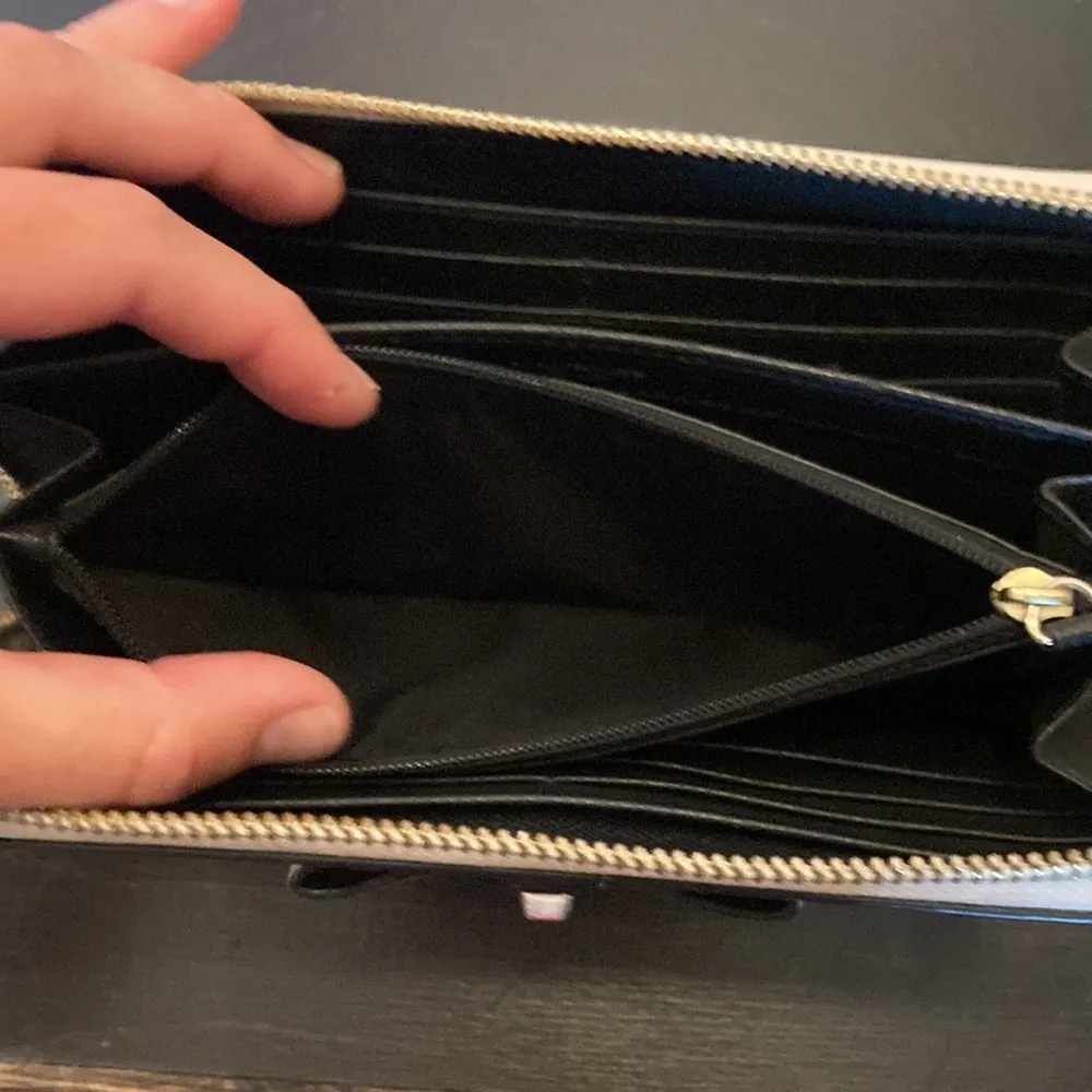 Vintage coach New York zippered check book wallet in cream leather GVC - Image 7