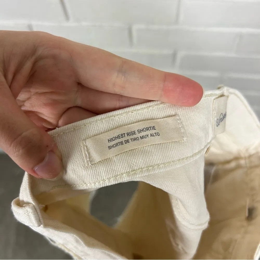 Universal Thread Cream Highest Rise Denim Shortie Size 6 - Image 3