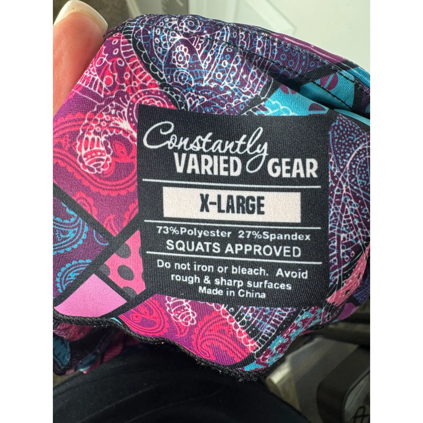 CONSTANTLY VARIED GEAR NWOT Bandana Patchwork Cropped Leggings Size XL Crossfit Pink - Image 3