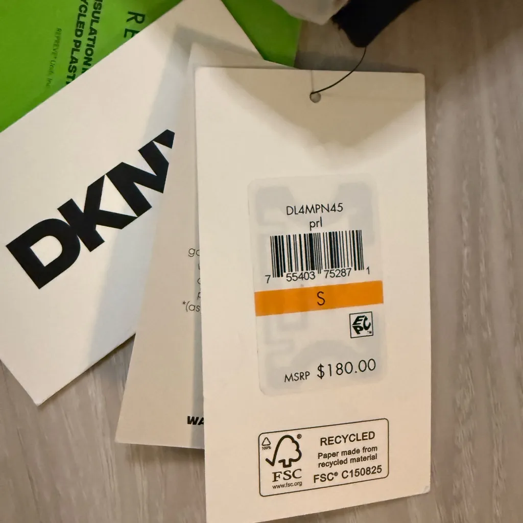 DKNY Women’s Chevron Quilted Puffer Coat – Light Gray New! Sz S - Image 6