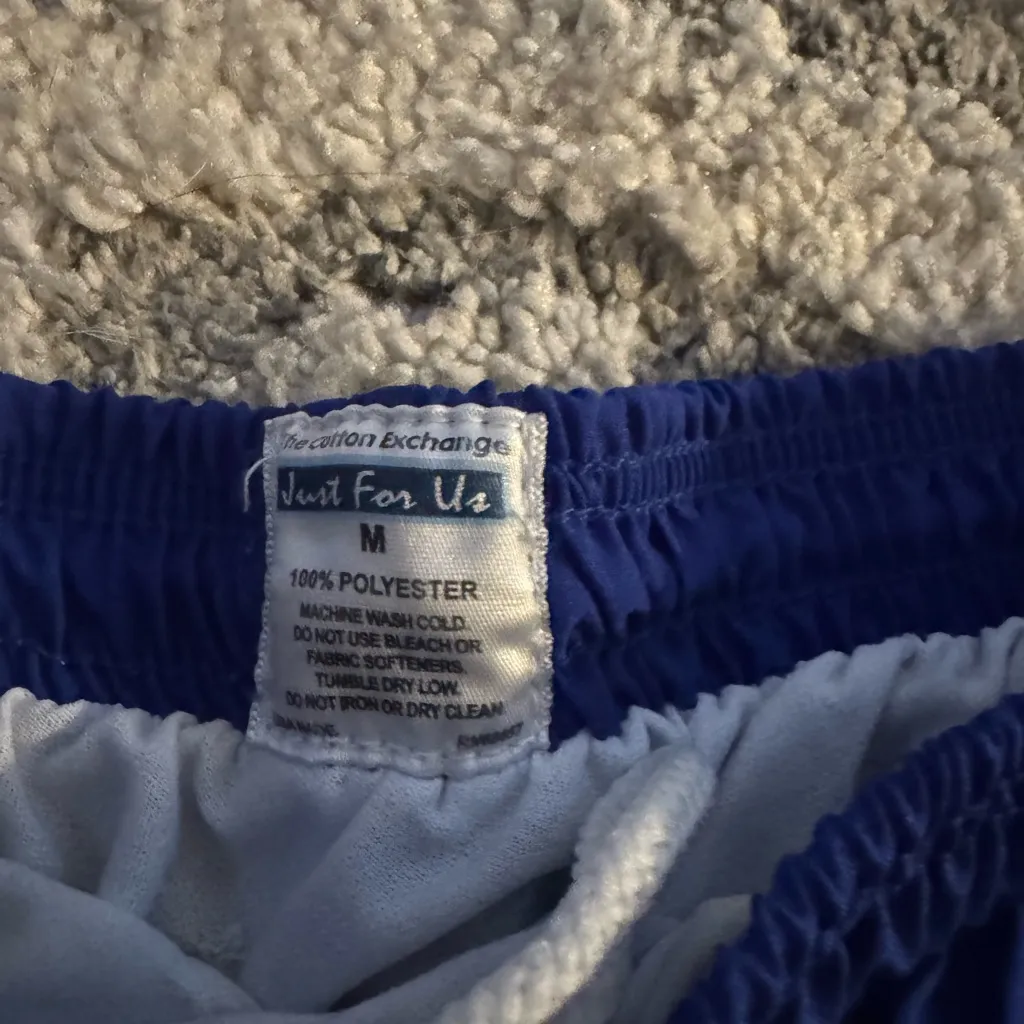 Washington and Lee university Shorts🔹 Blue Size M - Image 2