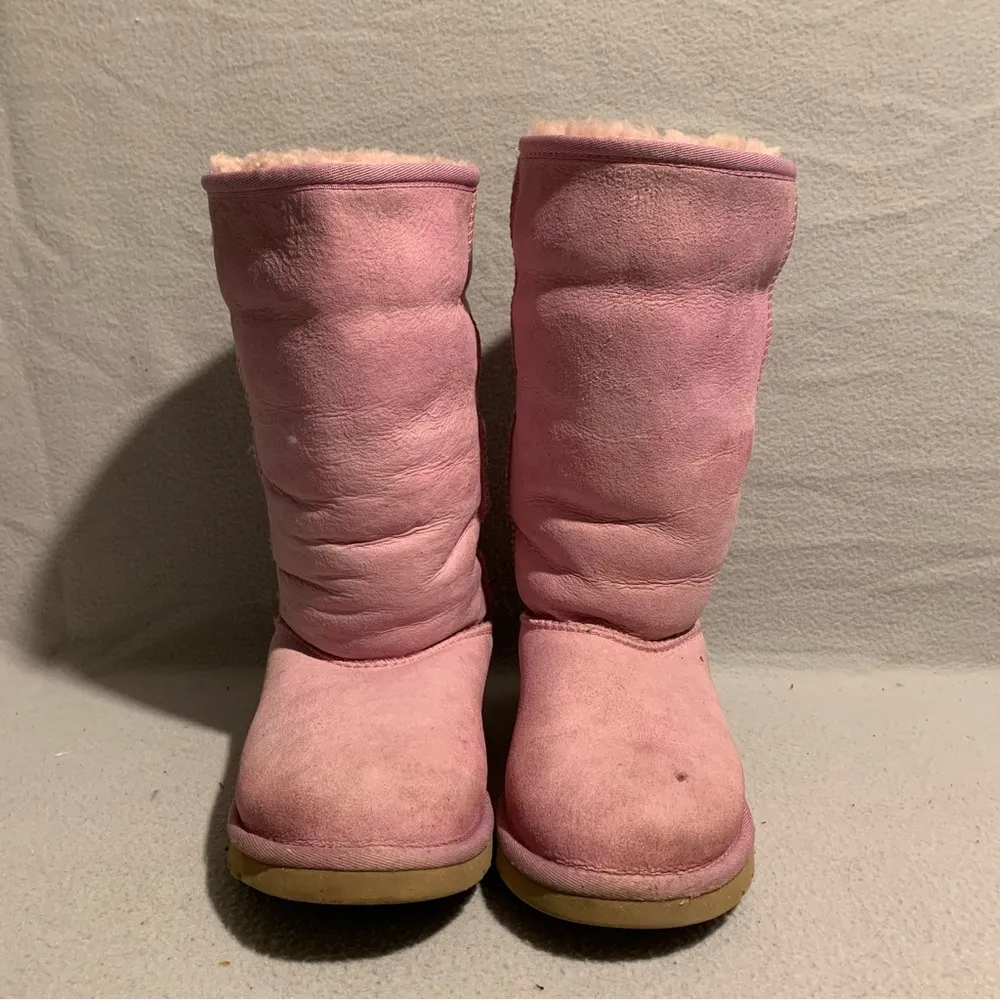 UGG Australia Sheepskin Classic Short Light Pink Boots Size 4 - Image 7
