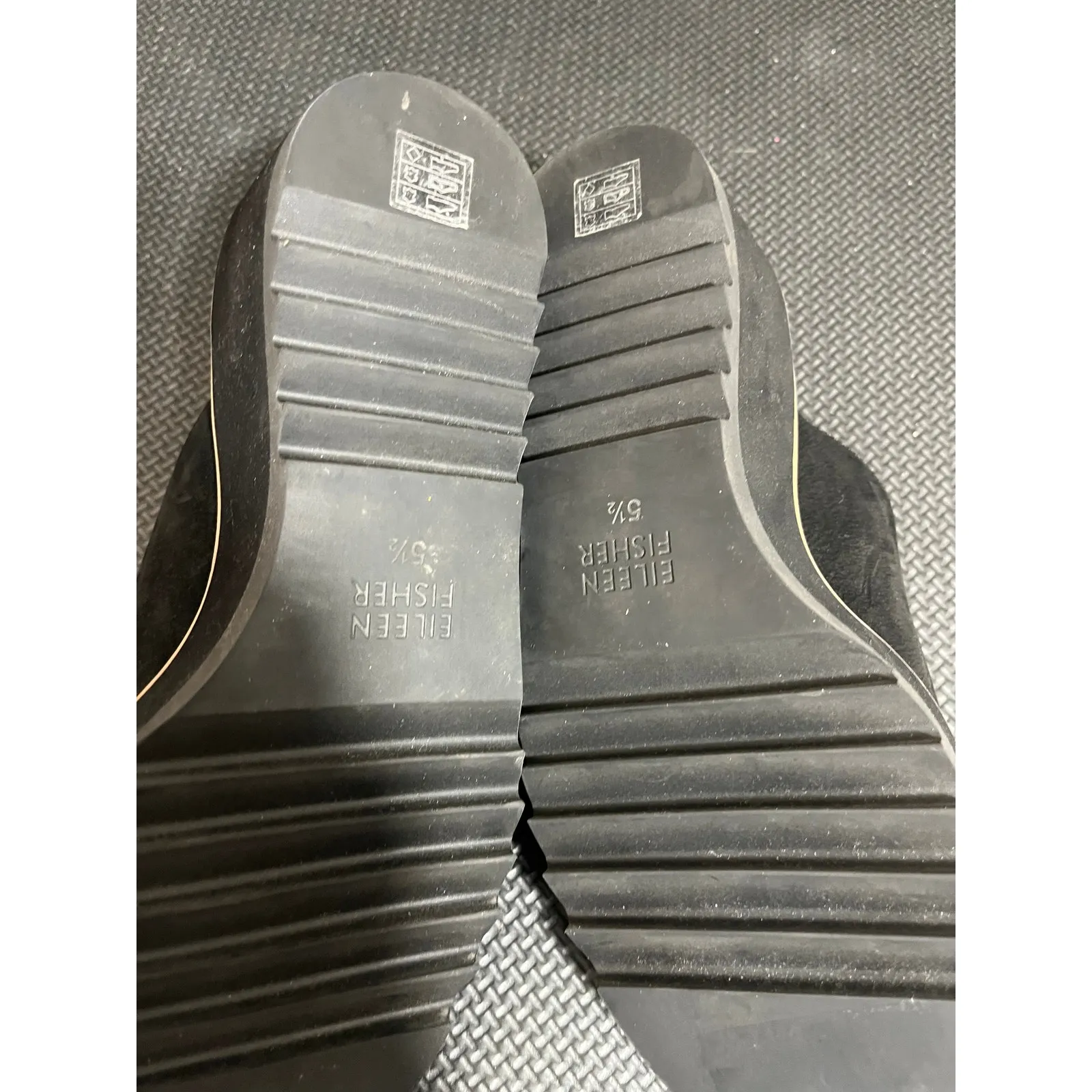 Eileen Fisher Loti Tumbled Nubuck Wedge Mule in Black Women's Size 5.5‎ - Image 3