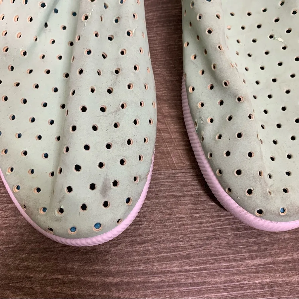 Native Green Perforated Slip On Shoes Size 8 - Image 11