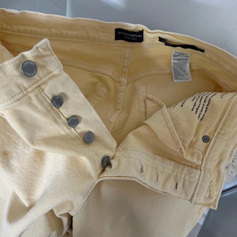 Banana Republic Straight leg Ankle Jeans Women (30x27) Cream High Rise NWOT - Image 9