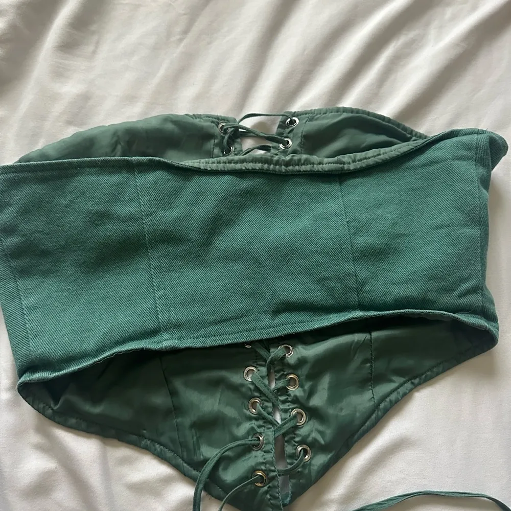 Stylish Green Lace-Up Corset Top - Image 4