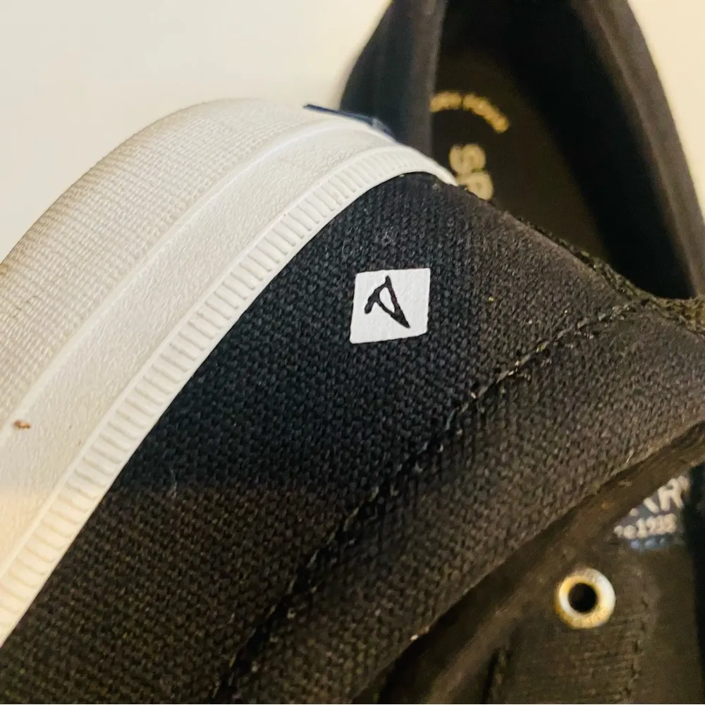 top sider Memery phone, black canvas sneakers - Image 4