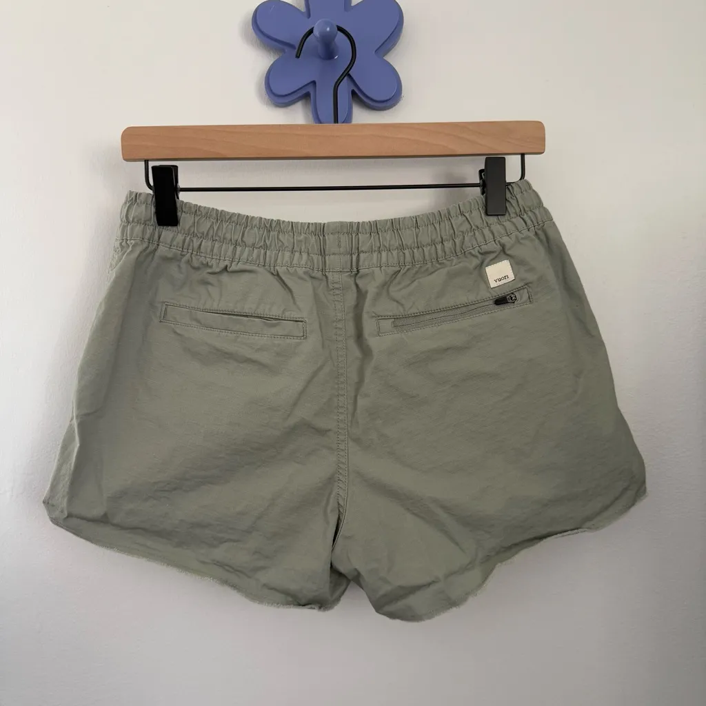 Vuori Small Ripstop Shorts Cut Off Eucalyptus Green Organic Outdoor Travel Hike - Image 3