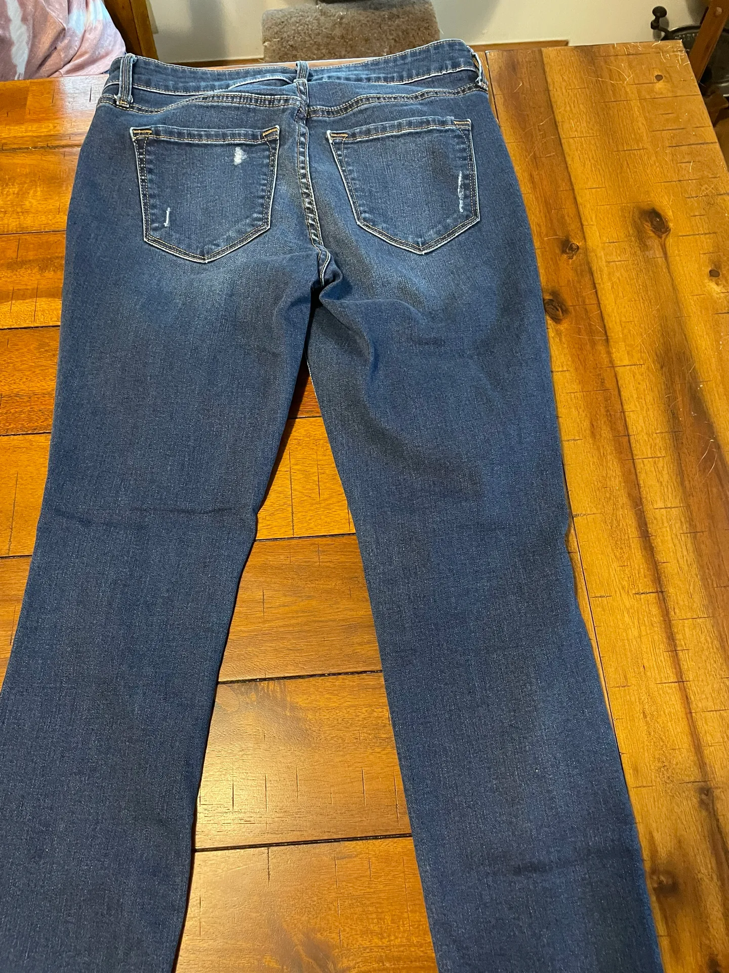 Old Navy Rockstar Jeans - Image 2