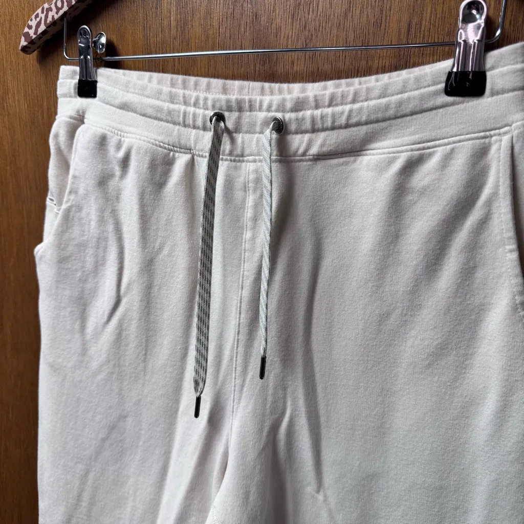 Vuori Womens Pants Laguna Lounge Pant Joggers 2.0 Drawstring Cream Natural Small - Image 5