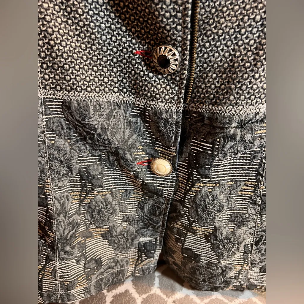 Black Gray Women's Coat mixed textured fabrics stitching buttons faux zip Y2K S - Image 7