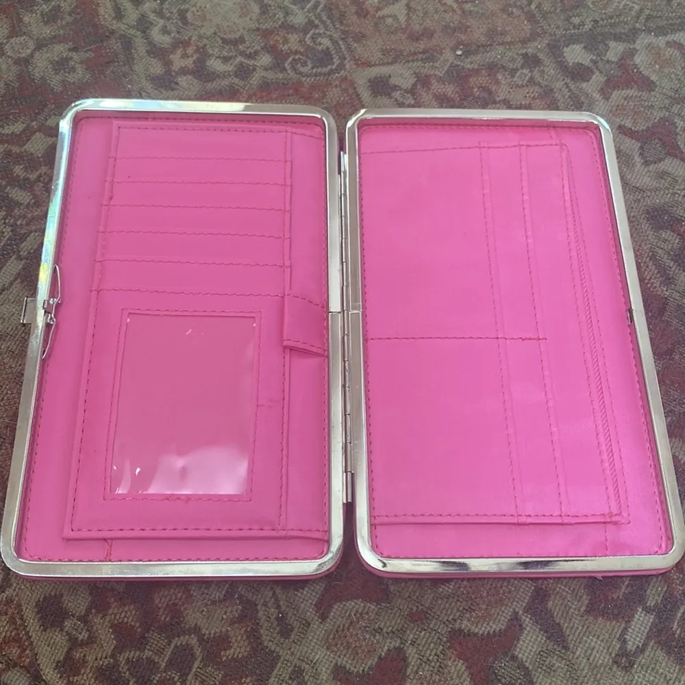 Fleur de Lis wallet Pink - Image 6