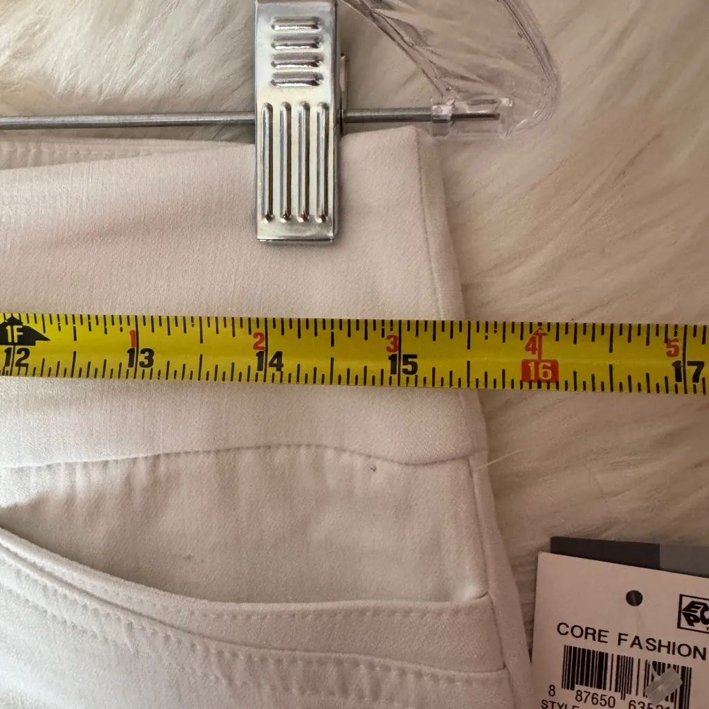 JM Collection White Cropped Ankle Pants‎ - Image 10