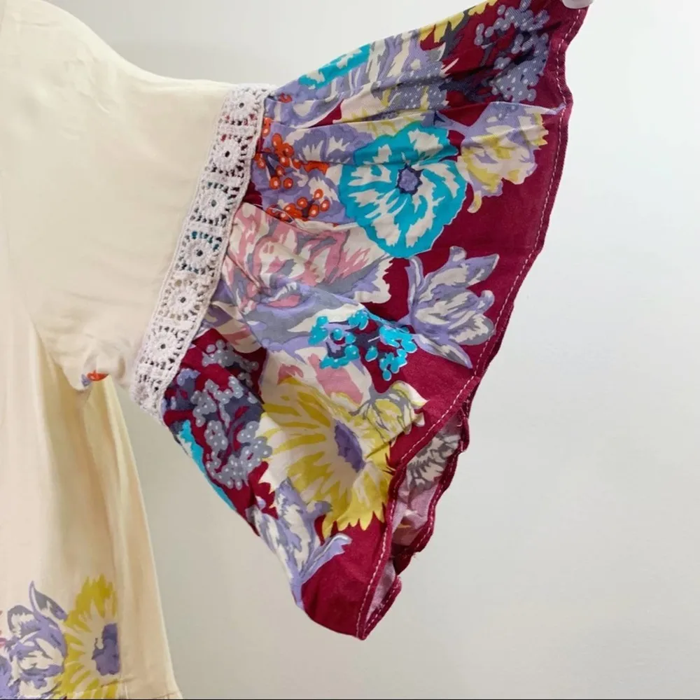 Umgee Floral Flutter Sleeve Lace Detail Fit & Flare Cream/Lavender Dress - Image 7