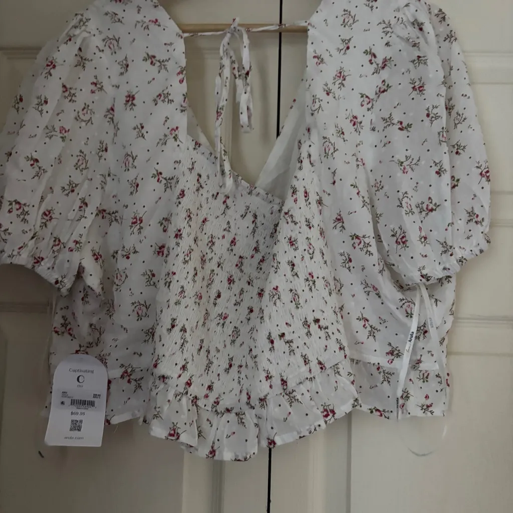 NWT Arula White Babydoll Crop Top with pink floral pattern and embroidery Size 3X - Image 9