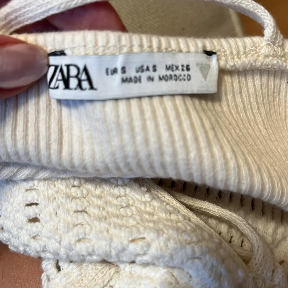 Zara Crochet Crop Top Sz S - Image 3