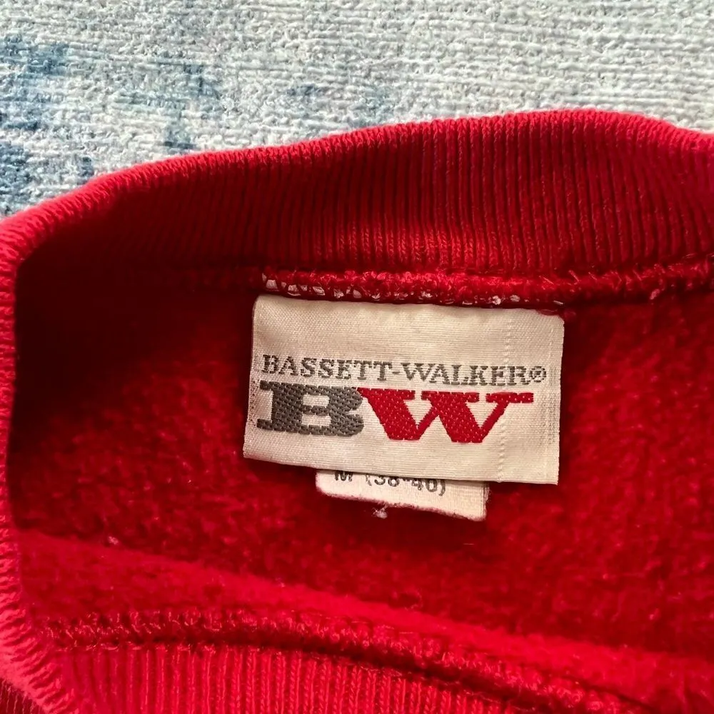 Bassett Walker Red Vintage Christmas Tree Sweatshirt Medium Red - Image 4