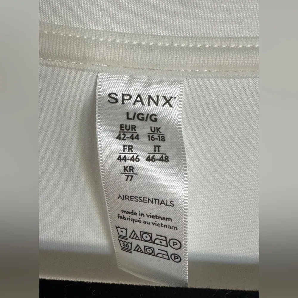 Spanx Airressentials cinch t-shirt dress powder white size large NWT - Image 3