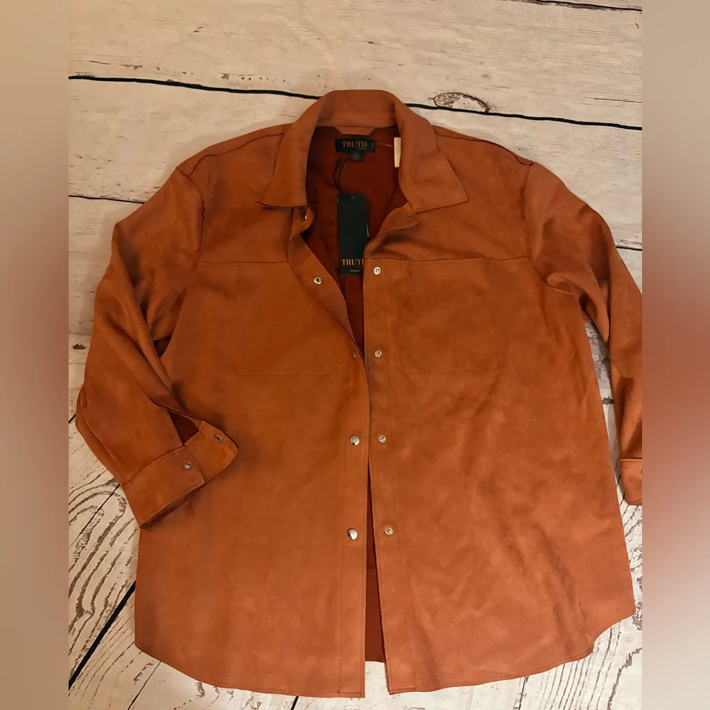 Truth women’s 1x faux leather burnt orange BEAUTIFUL COMFY BUTTON DOWN Silver - Image 13