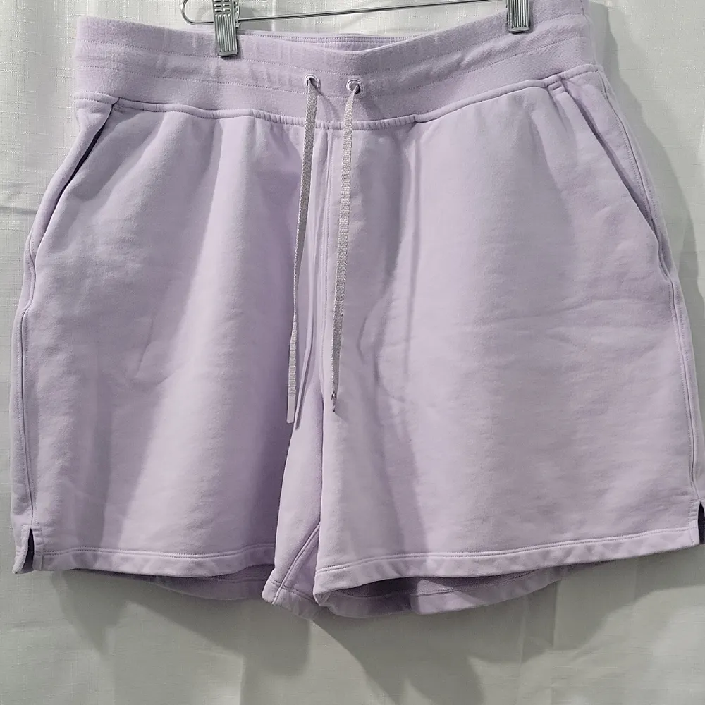 Lululemon All Yours High Rise Lavender Women's Shorts 100% Cotton Size 14 - Image 2