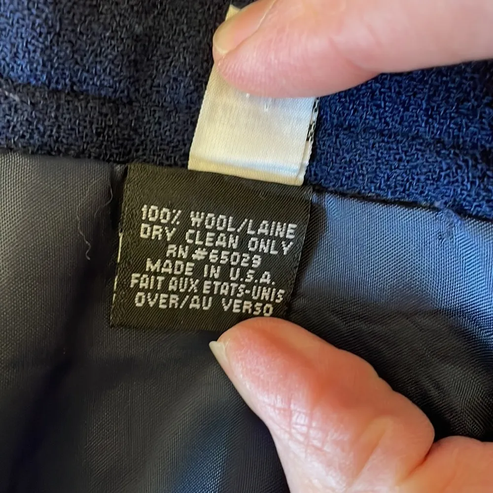 Dark Blue 100% Fine Merino Wool Skirt Made in USA. Size 10 - Image 10