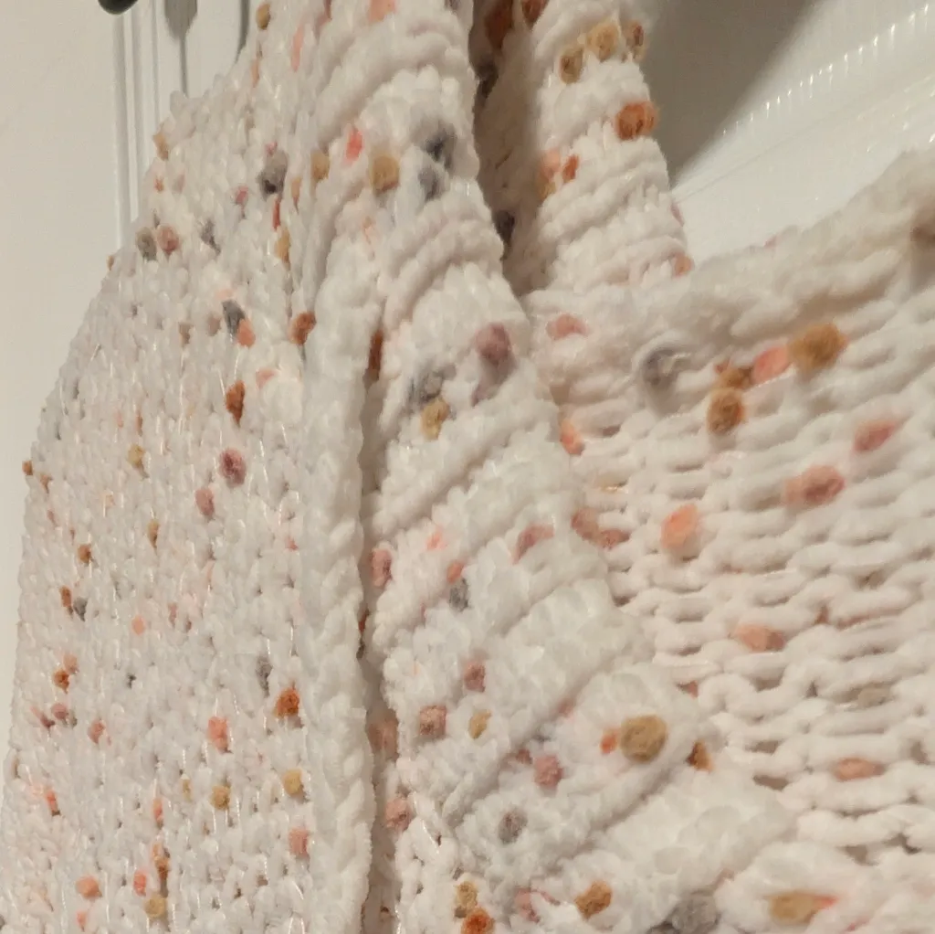 POL Chunky Knit Hooded Sweater Cream Chenille Soft Oversized Small Cottagecore - Image 8