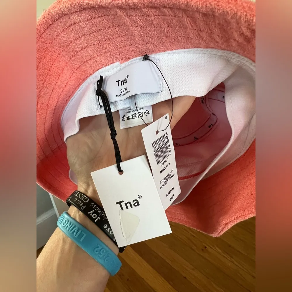 NWT Aritzia TNA Strawberry Sorbet Bucket Hat Size S/M - Image 2