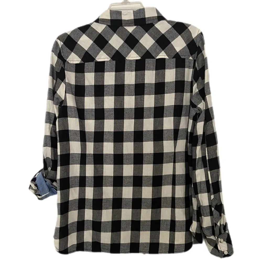 Nautica Jeans Black and Cream Plaid Flannel Shirt Camping, Grunge, Punk, Cozy Size L - Image 2