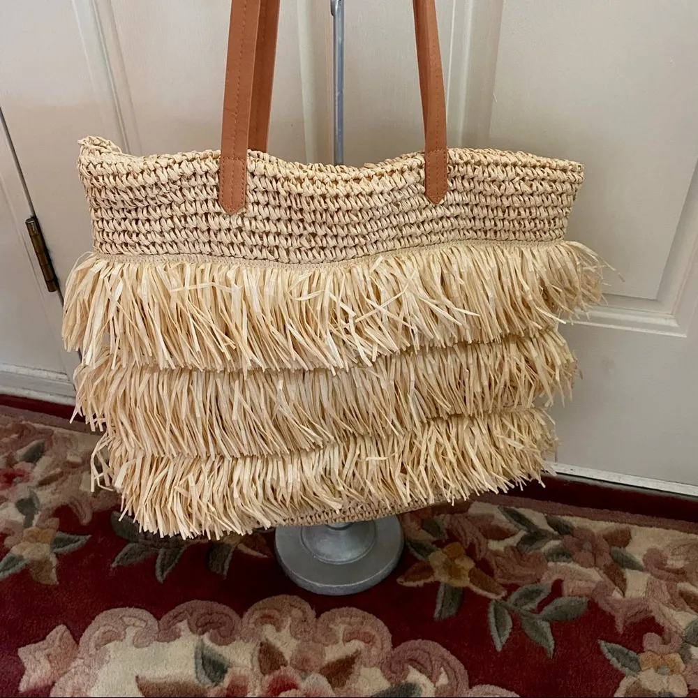 UNIVERSAL THREADS • Straw Tote - Image 5