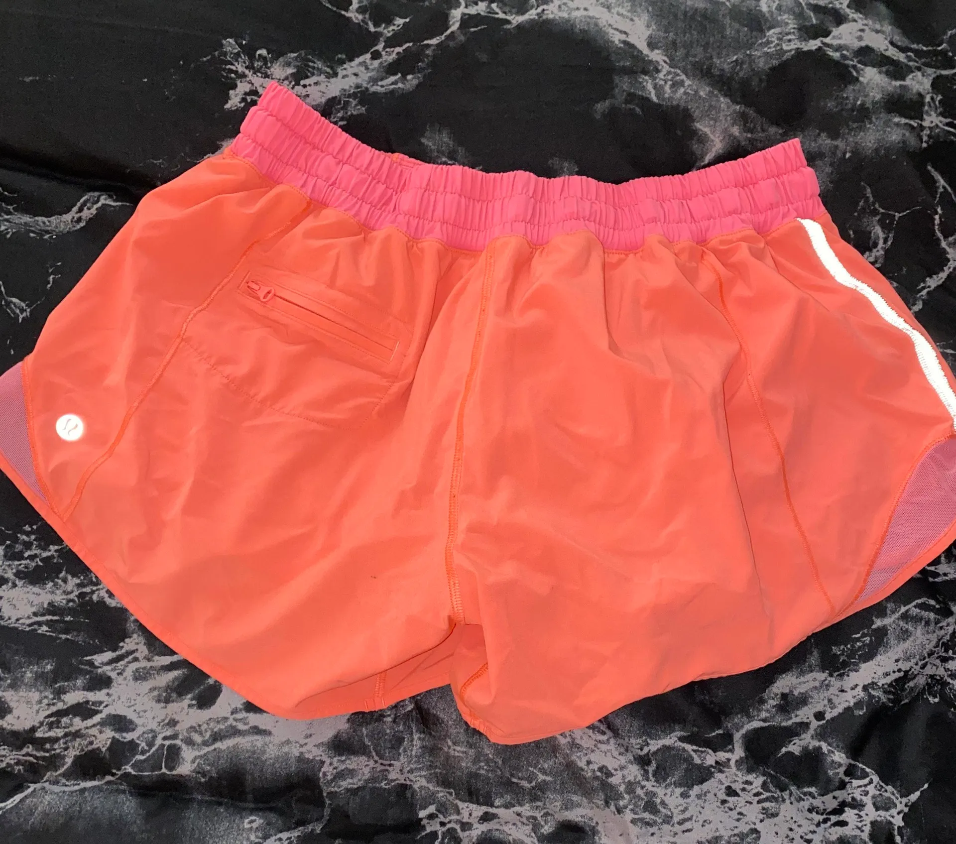 Lululemon Hotty Hot Shorts 4” - Image 2