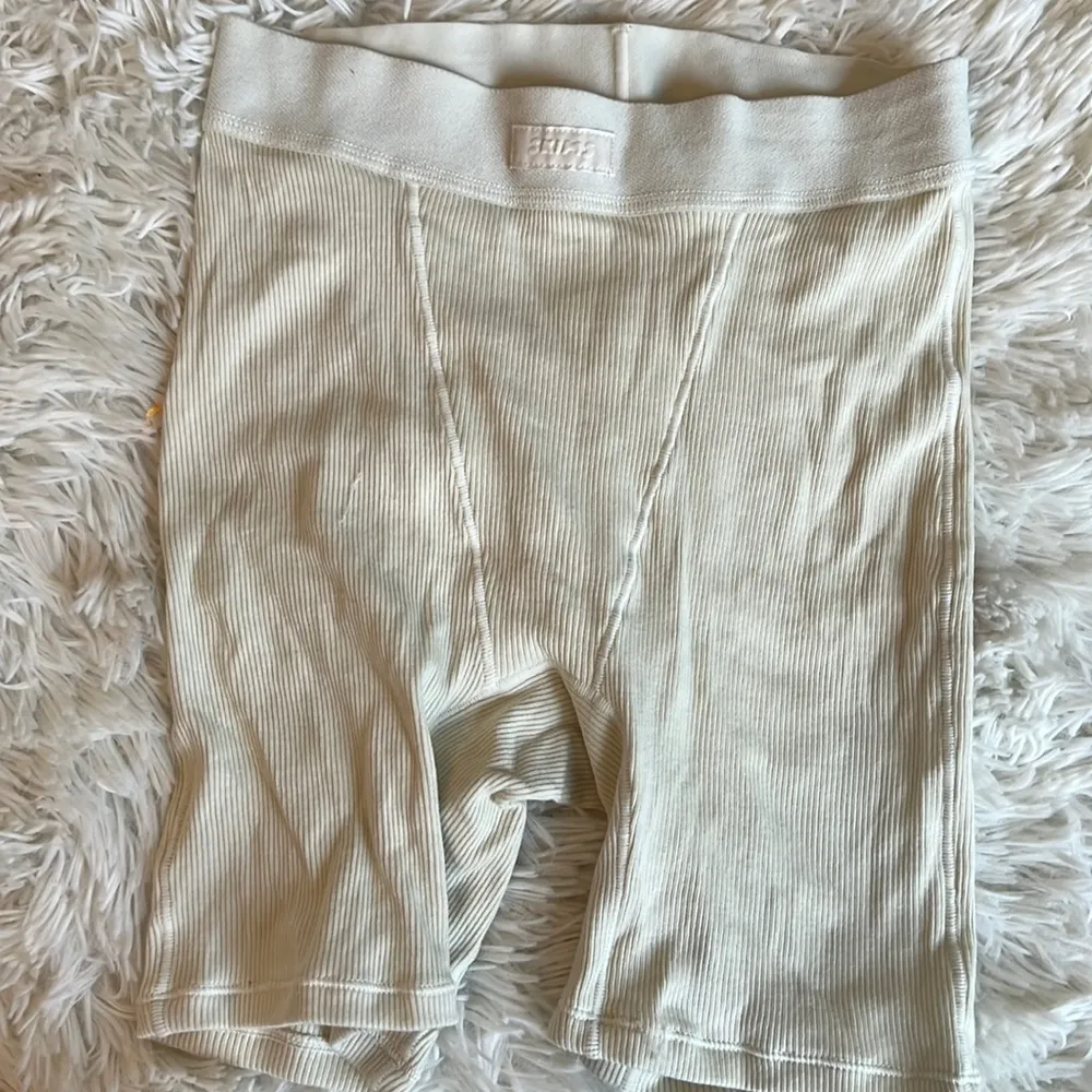 SKIMS COTTON RIB BOXER bone - Image 2