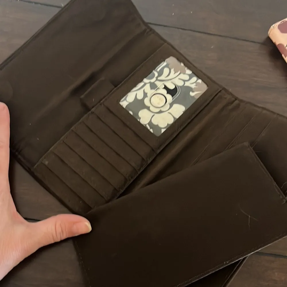 Vera Bradley  Quilted Wallet - Image 3