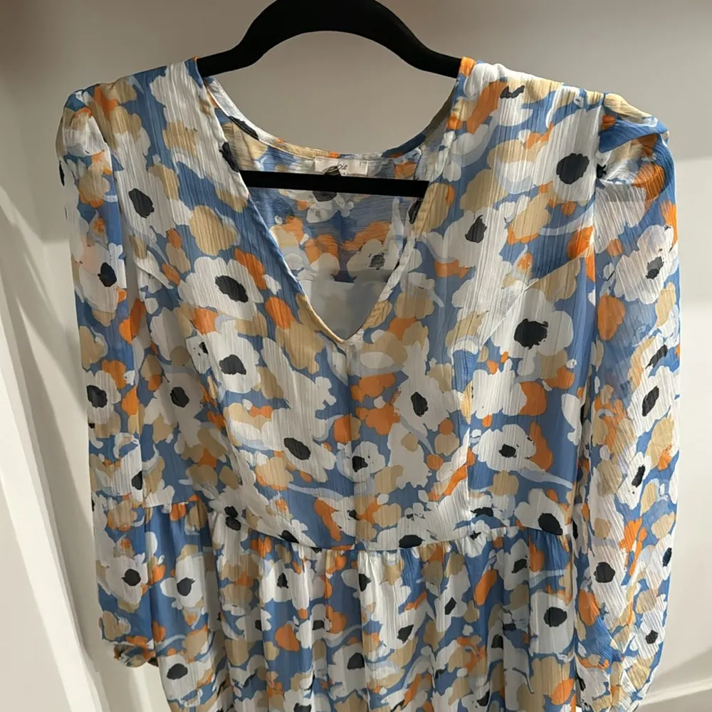 Joie 101.  Floral Printed Maxi Dress medium - Image 4