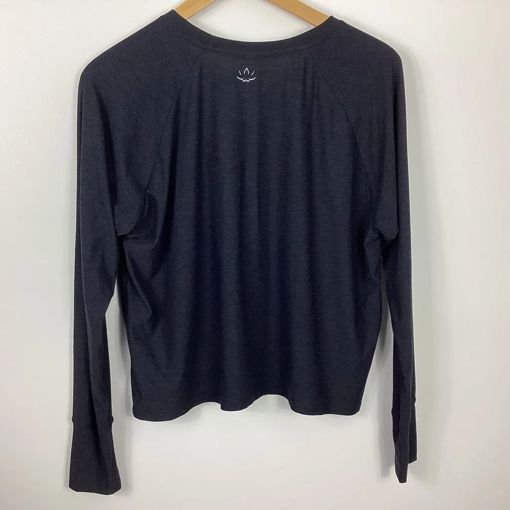 Beyond Yoga Featherweight Long Sleeve T-Shirt Size Medium - Image 5
