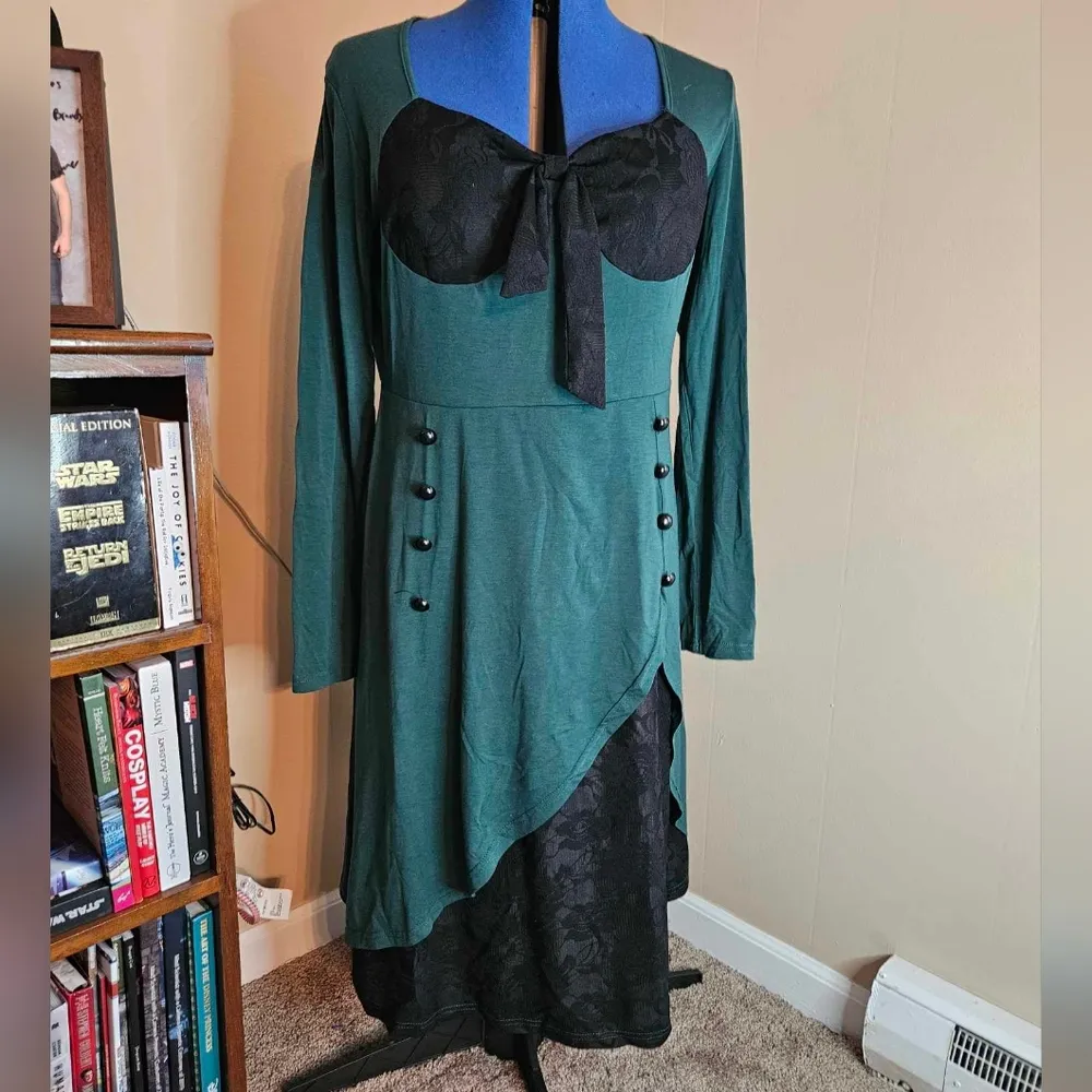 5X Vintage Look 1950s Steampunk Black and Green Cocktail Dress NWOT - Image 4