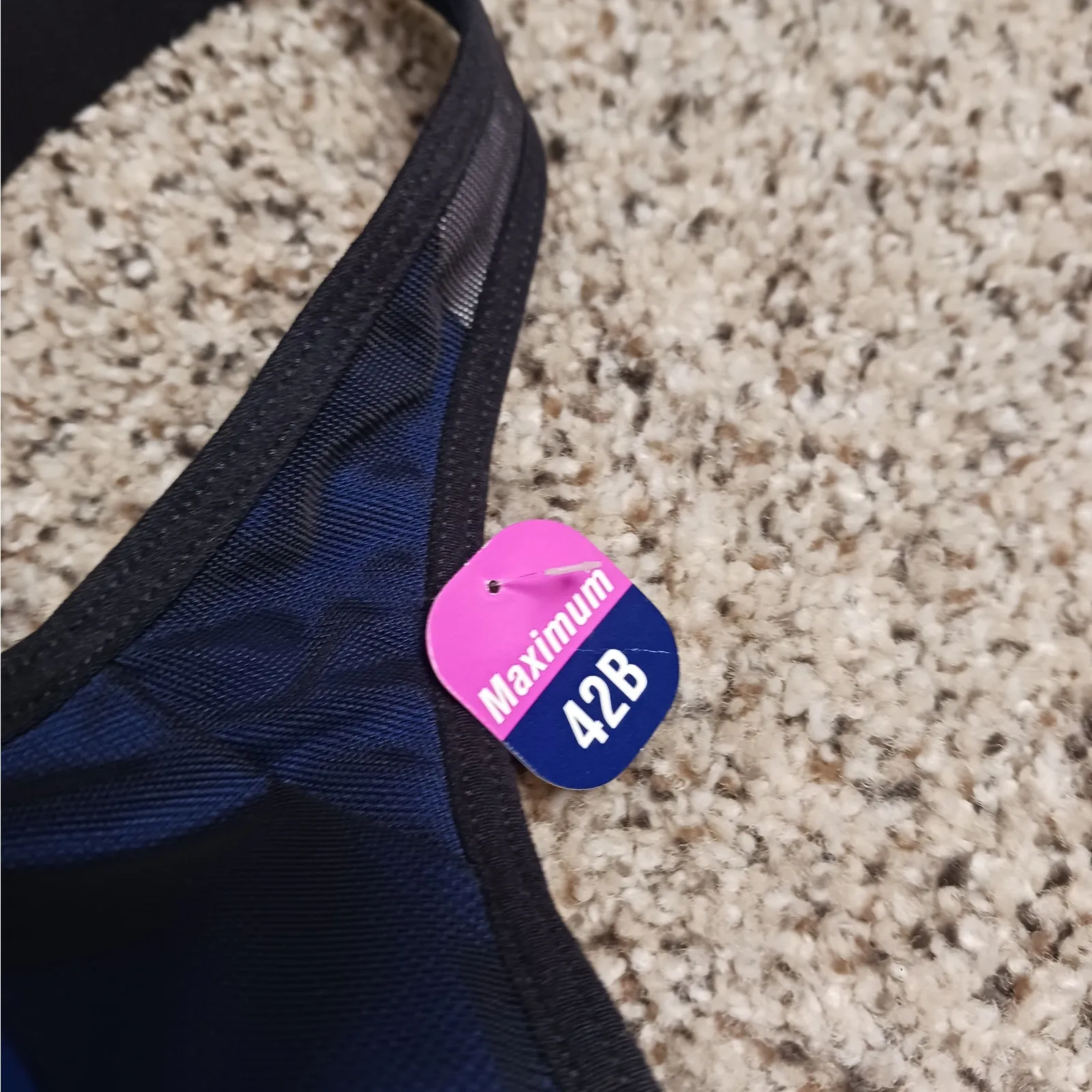 Champion Sports Bra Size 42B Wireless Motion Control Zip Front NWT Athletic - Image 6