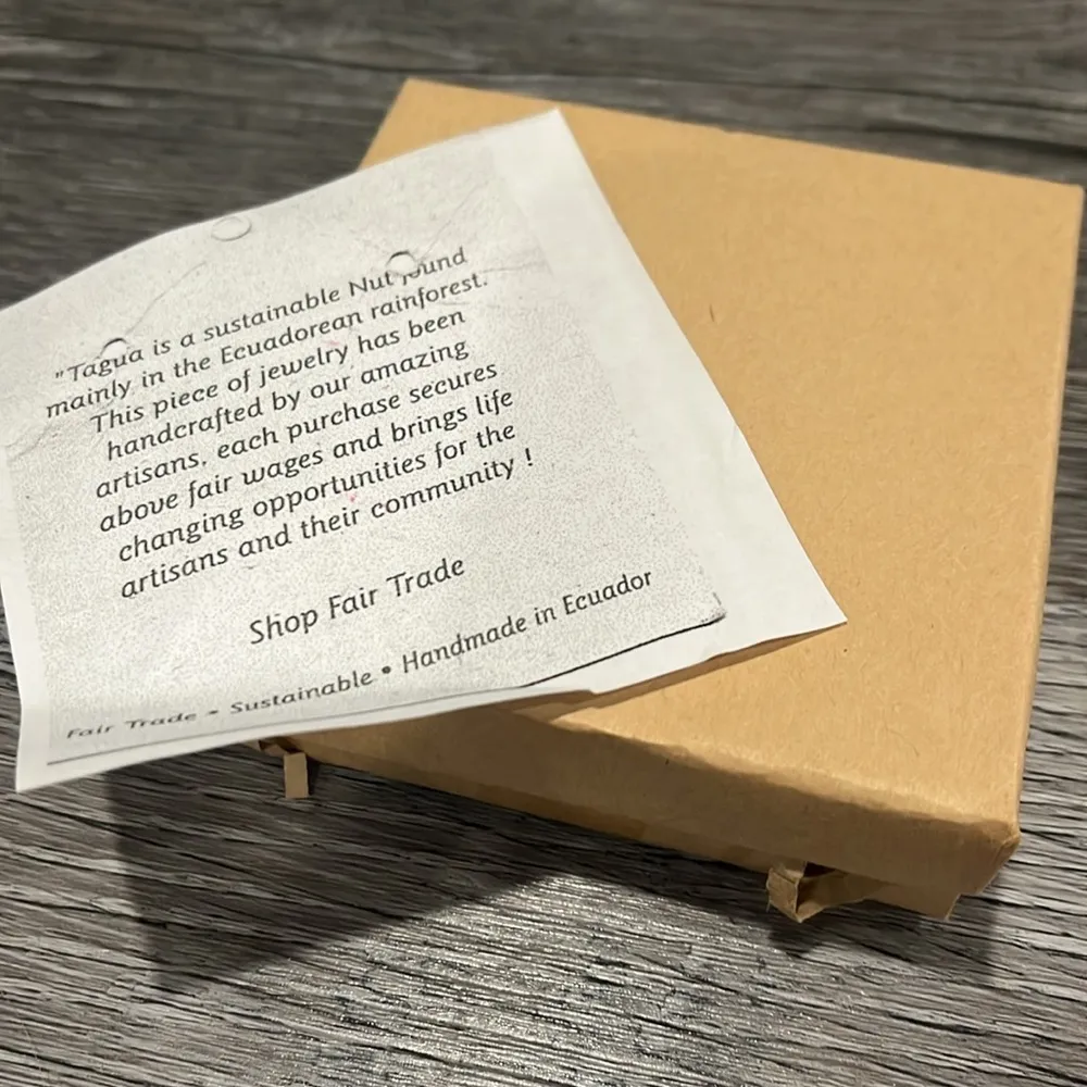 Tagua Ecuador red nut rainforest made earrings - Image 4