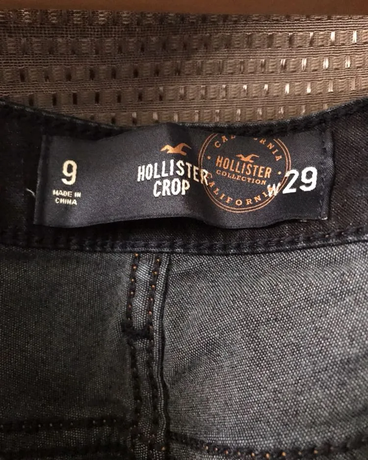 Hollister Crop Jeans - Image 4