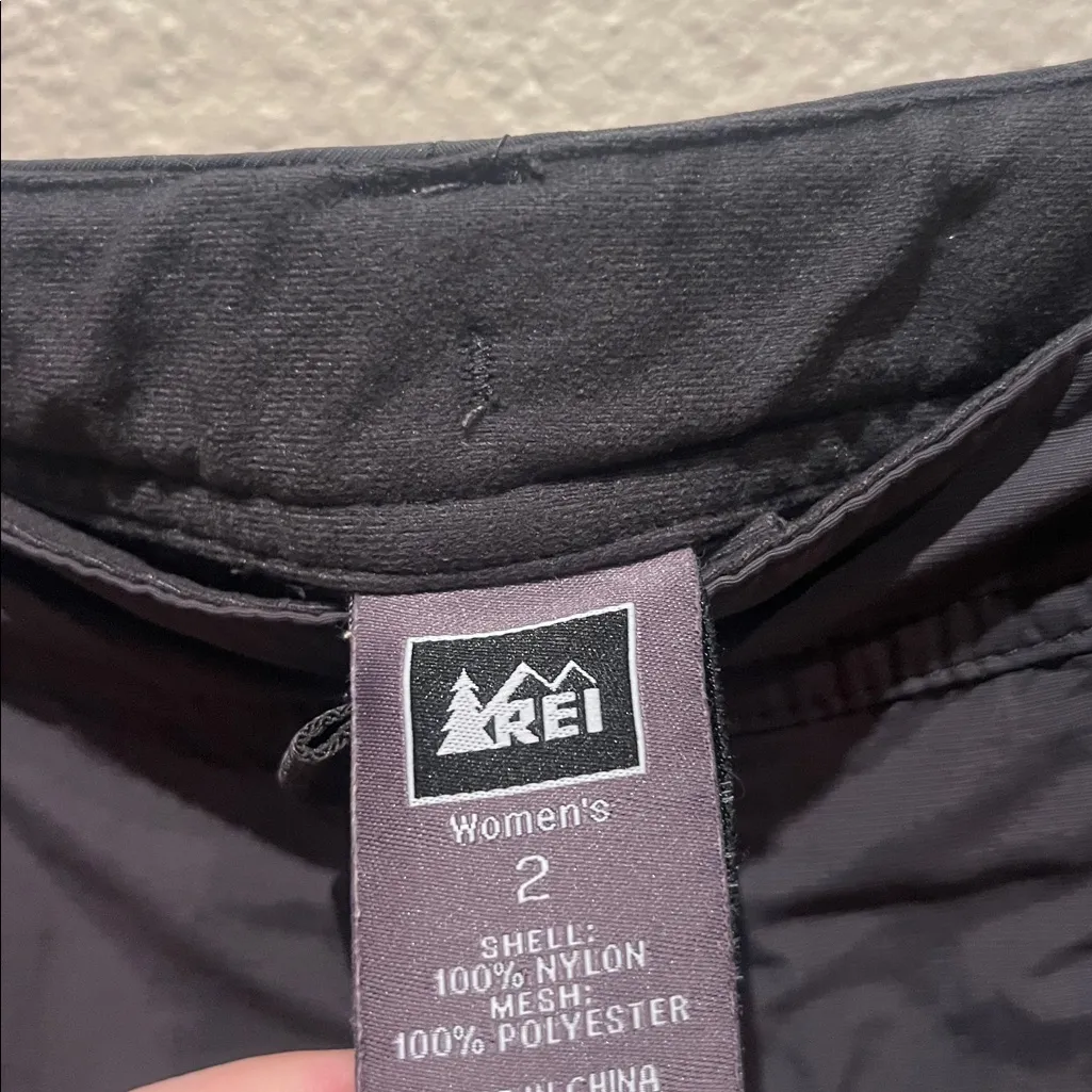 REI Women’s Sahara Hiking Outdoor Cargo Shorts Size 2 Gray - Image 8
