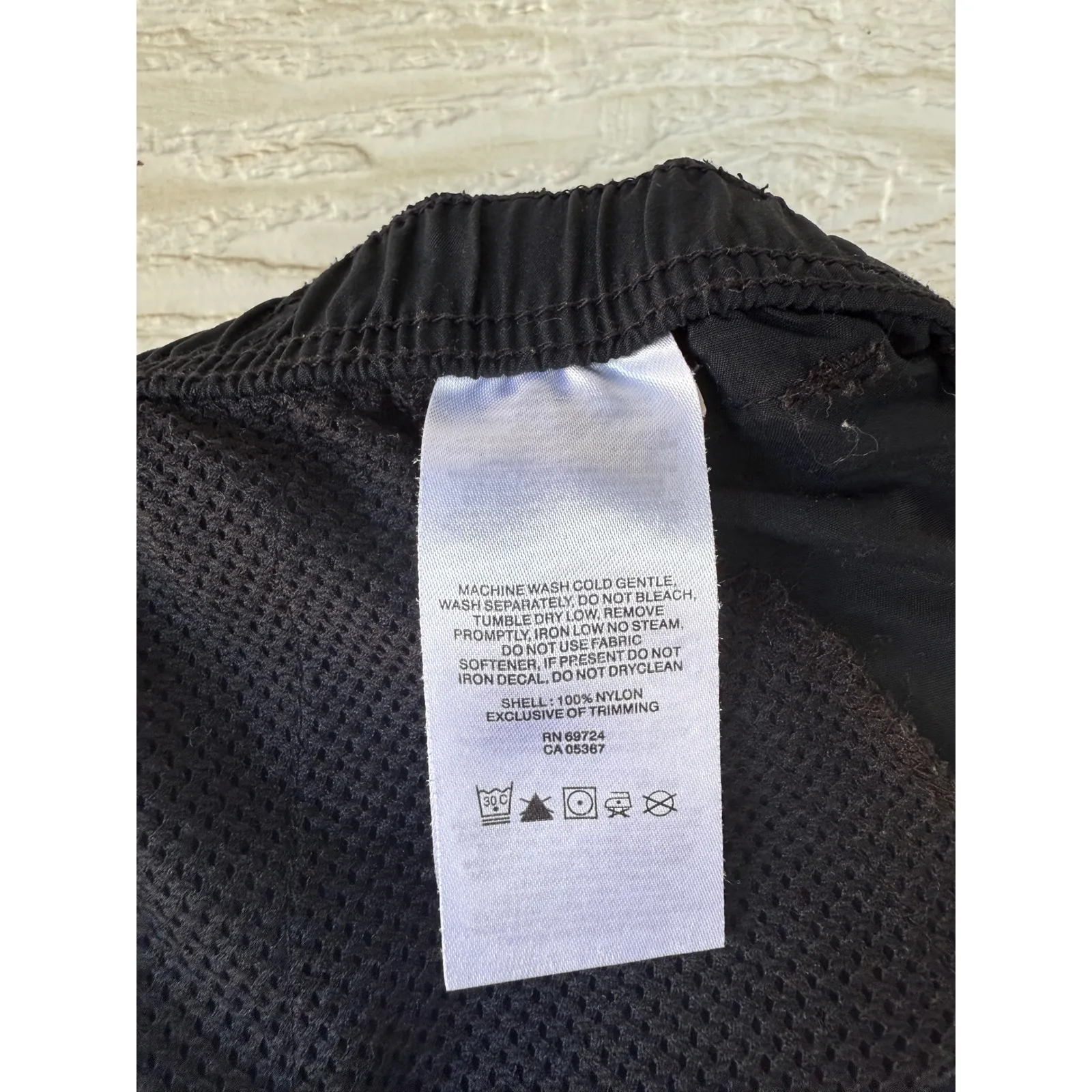 Columbia‎ Sportswear Company Black Nylon Hiking Shorts Women's Size Medium - Image 4