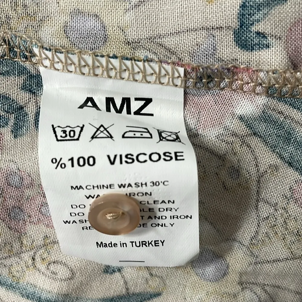 Big Dart Floral Button Down Shirt Blue Size M - Image 5