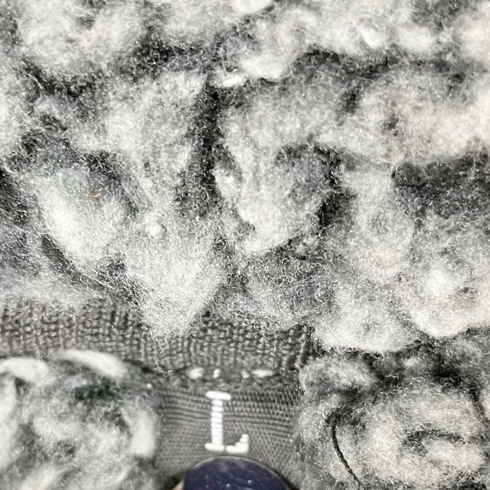 Fashion by Mirabeau Grey White Sherpa Fleece Pullover Quarter Zip Size Large Gray - Image 5