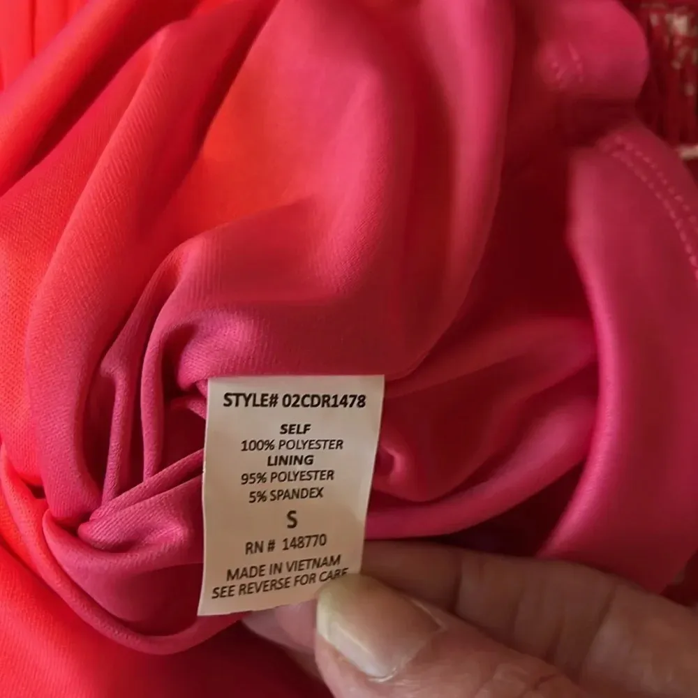 Jessica Simpson tiered dress like new. Can be worn on or off the shoulder. - Image 5